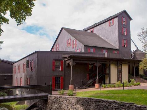 Makers Mark Distillery Image